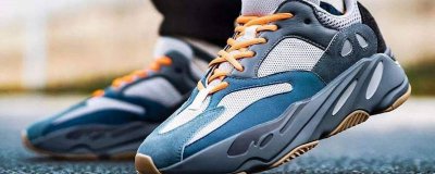 ​yeezy700v3尺码对照表 yeezy700和350尺码一样吗