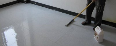 ​装修地板的灰怎么清理掉 装修以后地板很多灰怎么清理