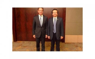 ​撩妹怎样加微信打招呼